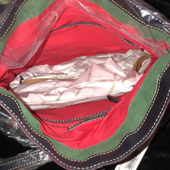 D&B Florentine Medium Toggle Crossbody Bag - Picture 6 of 6